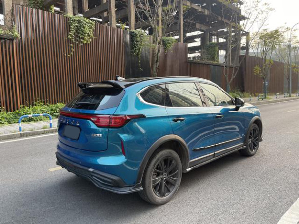 Haval Harvard Red Rabbit
