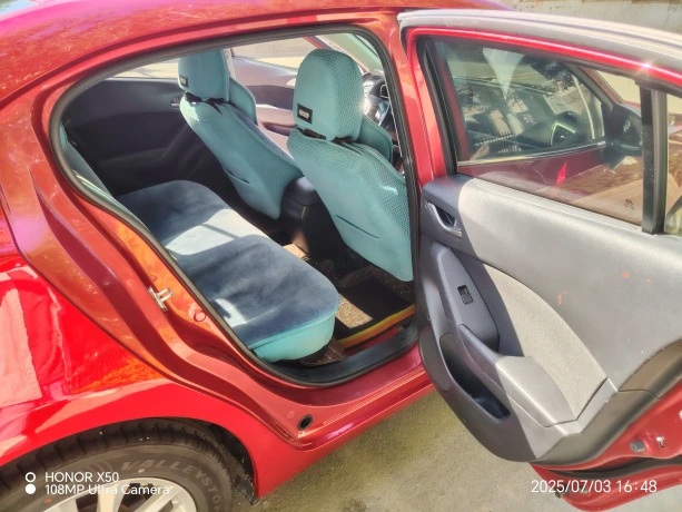 Mazda 3 Angkesela