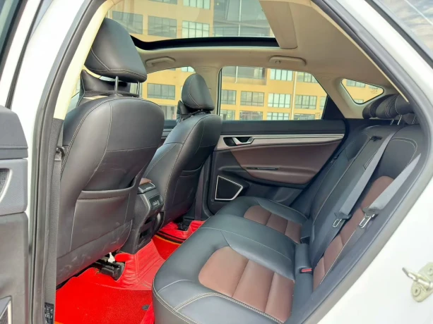 Geely Emgrand GS