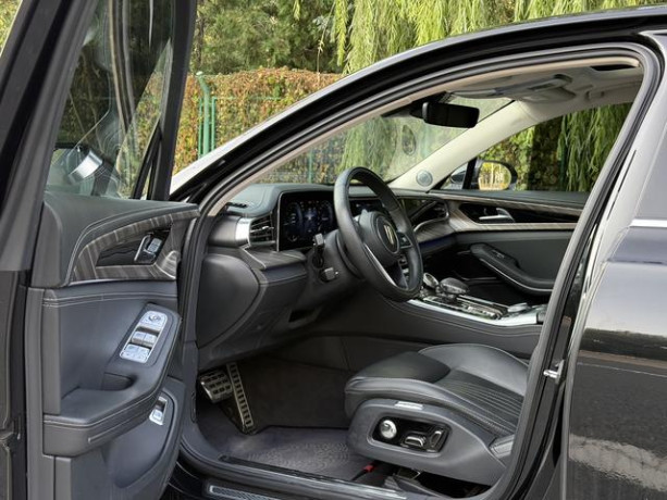 Hongqi H9