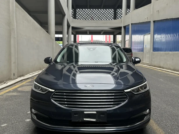 Ford Taurus