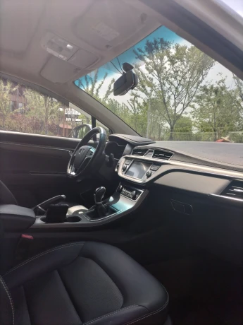 Geely Emgrand GS