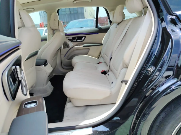 Mercedes-Benz EQS SUV