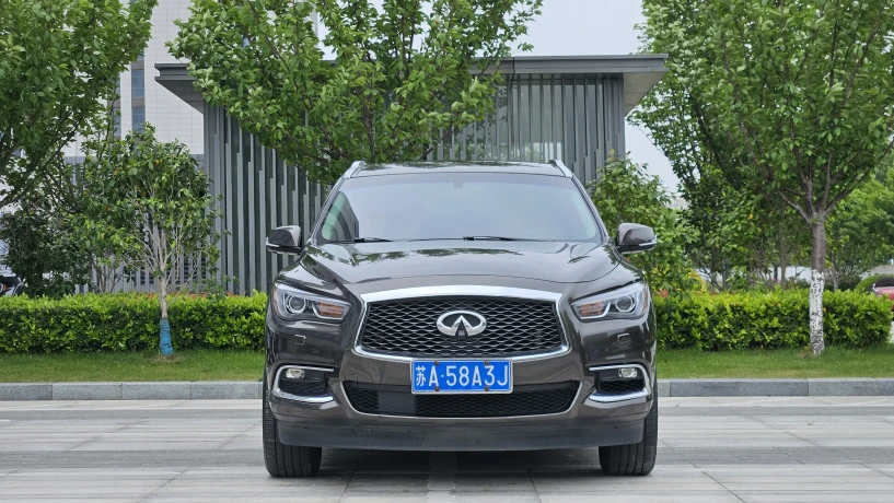 Infiniti QX60 (imported)