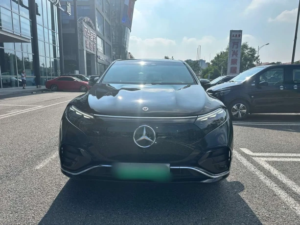 Mercedes-Benz EQS SUV