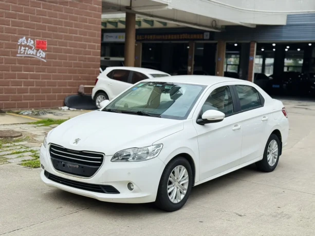 Peugeot 301