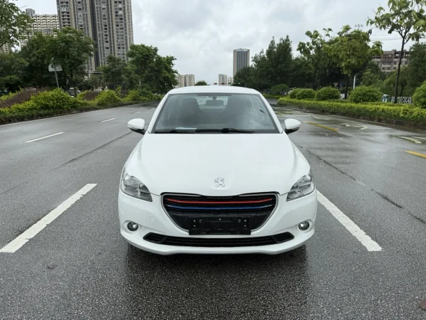 Peugeot 301