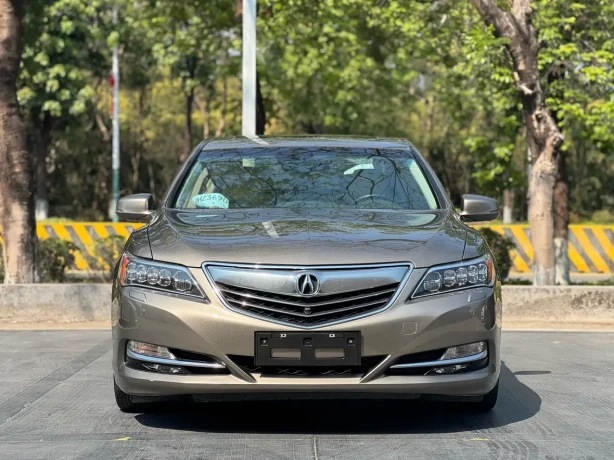Acura RLX