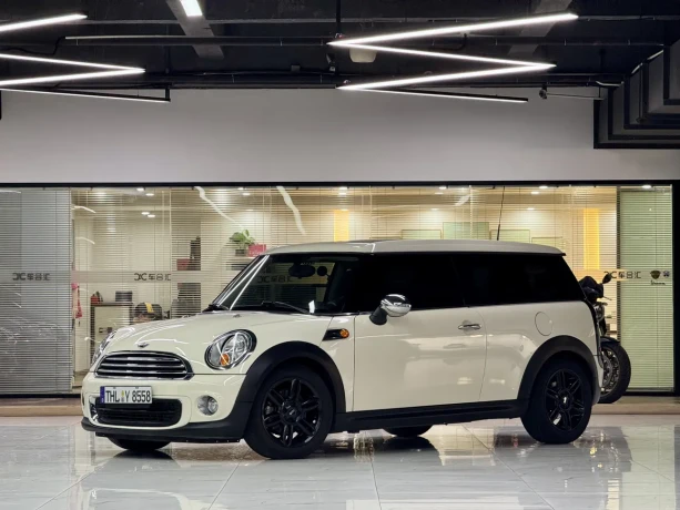MINI CLUBMAN