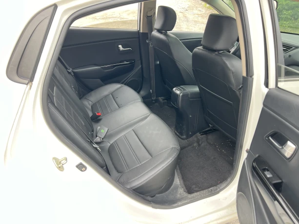 Kia K2
