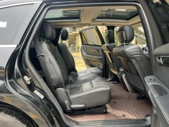 Mercedes-Benz R-Class
