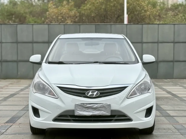 Hyundai Rena