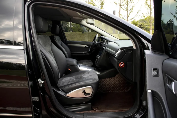 Mercedes-Benz R-Class