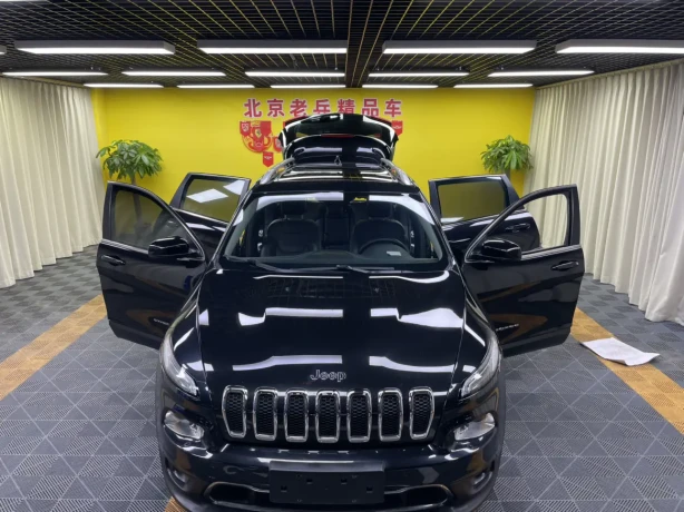 Jeep Free light