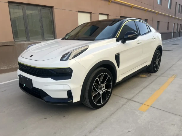 Lynk & Co 05