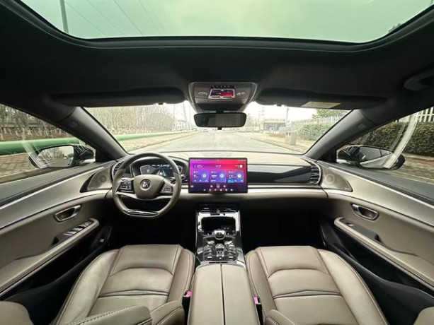 BYD Han EV