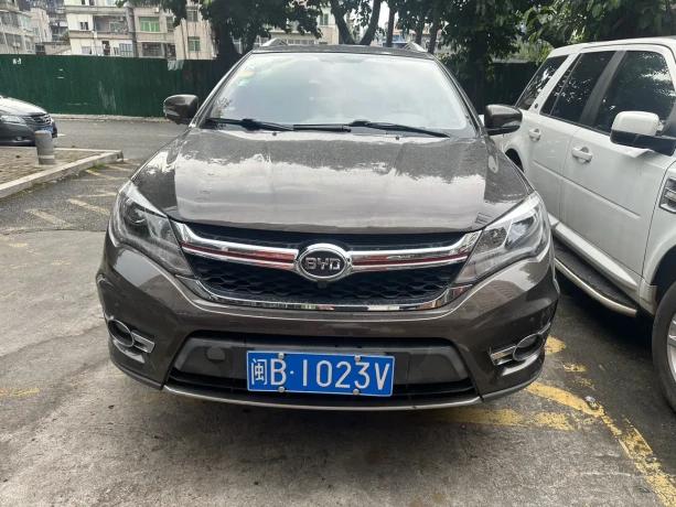 BYD S7