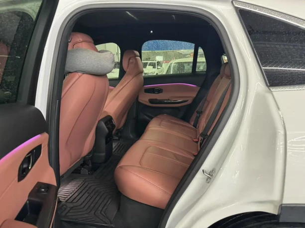 NIO EC6