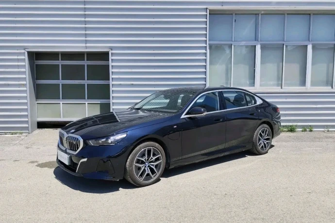 BMW i5
