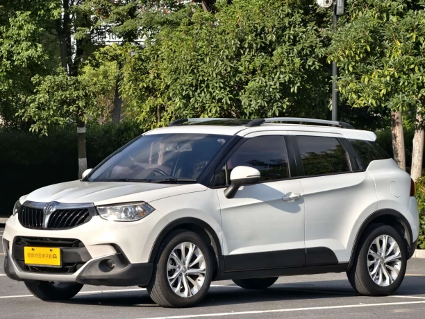 Brilliance China V3