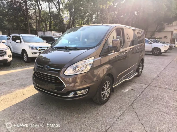 Ford Toureo