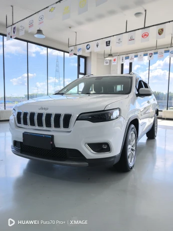 Jeep Free light