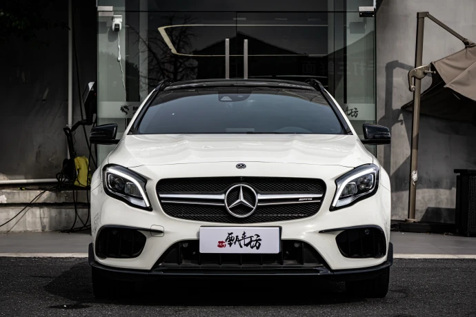 Mercedes-Benz GLA AMG
