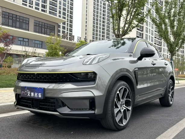 Lynk & Co 05