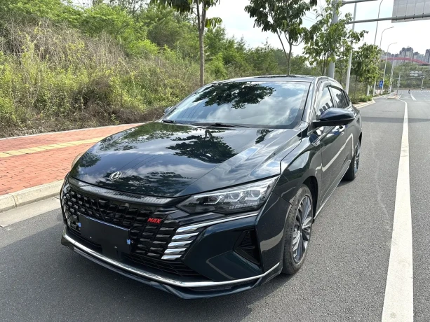 Dongfeng Yixuan MAX
