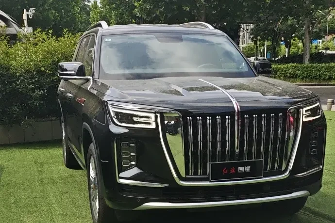 Hongqi Red Flag National Glory