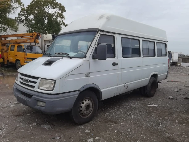 Iveco proud