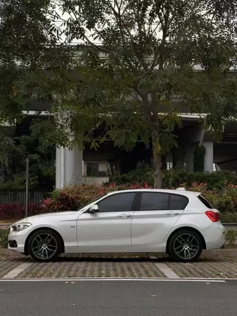 BMW 1 Series (imported)