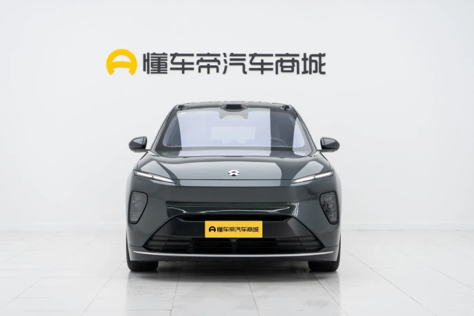 NIO ES8