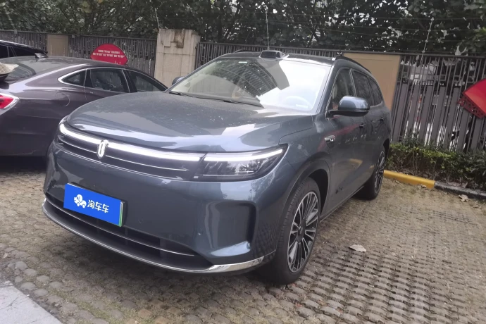 AITO M7