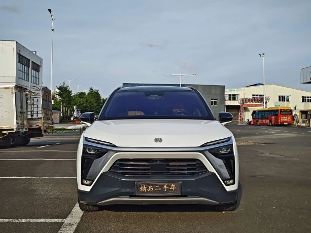 NIO ES8