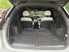 NIO ES8