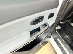 NIO ES8