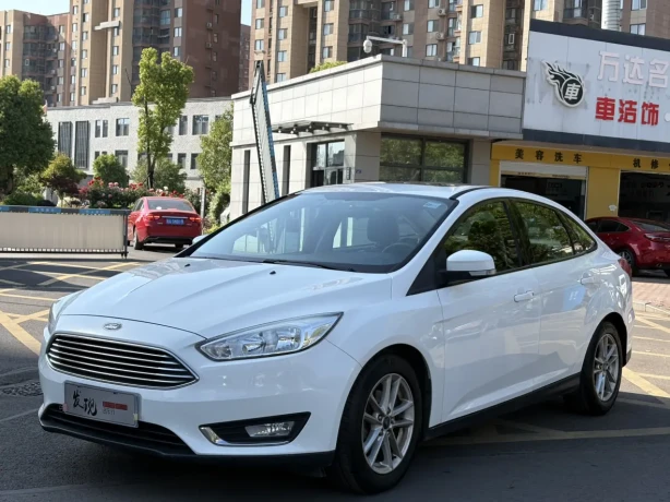 Ford Fox