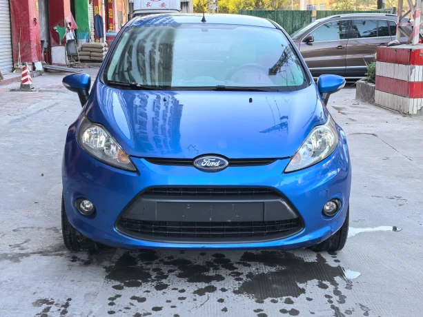 Ford Carnival