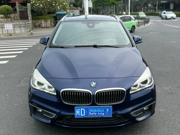 BMW 2 series station wagon