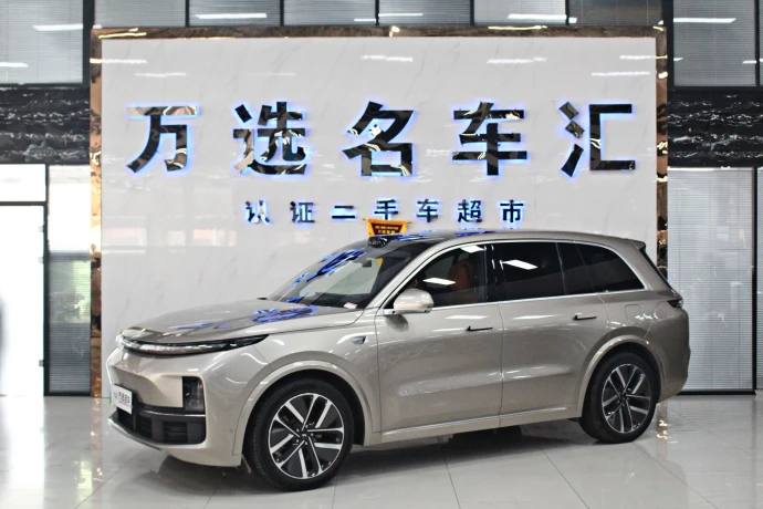 Lixiang L8