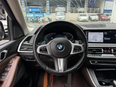 BMW X5 (imported)