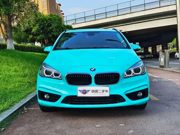 BMW 2 series station wagon