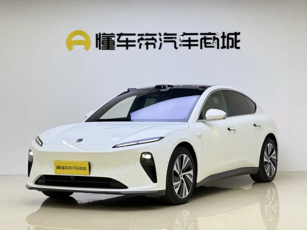 NIO ET5
