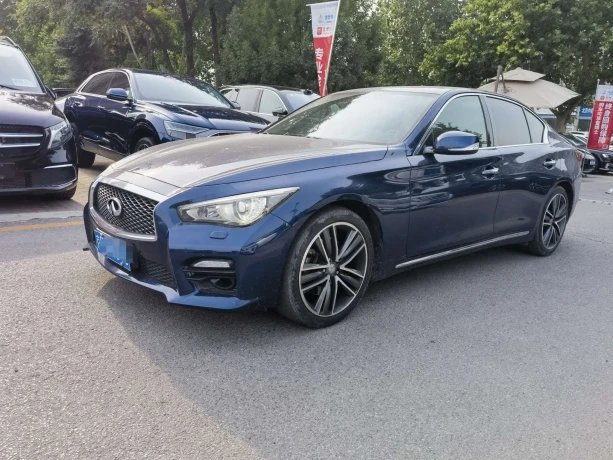 Infiniti Q50L