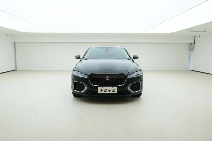 Jaguar XFL