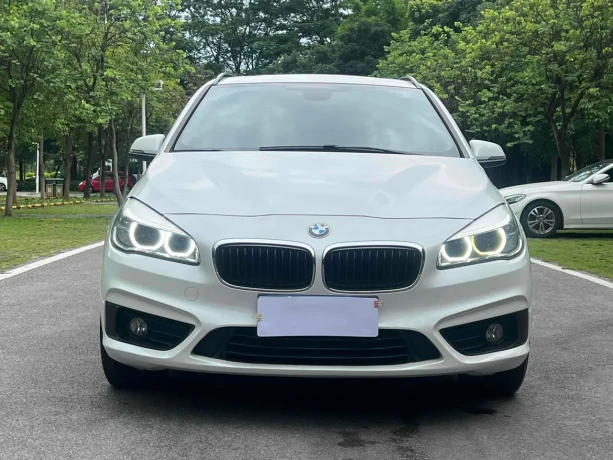 BMW 2 series station wagon