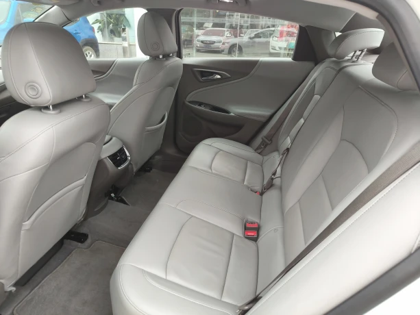 Chevrolet Malibu XL