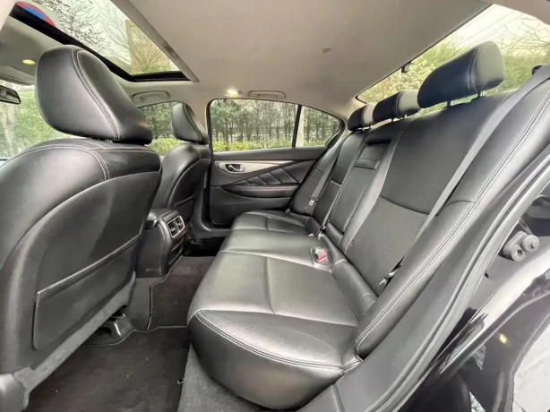 Infiniti Q50L