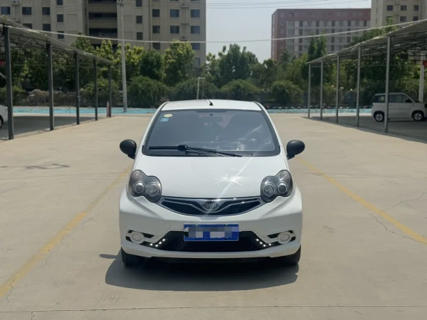 BYD F0
